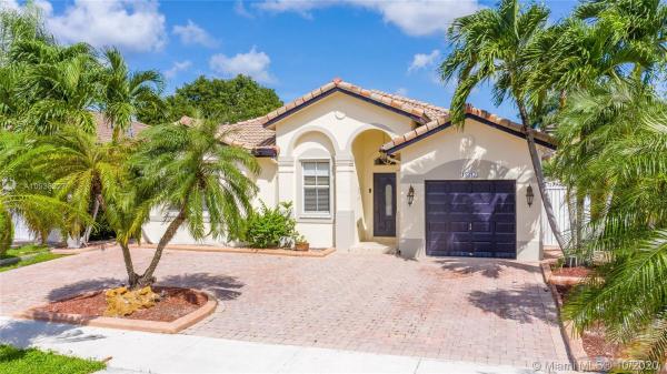 15317 SW 11th St, Unincorporated Dade County, Florida 33194, image 2