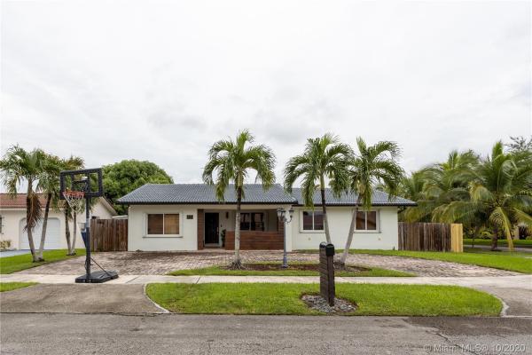 Adria, 2905 SW 108th Pl, University Park, Florida 33165, image 2