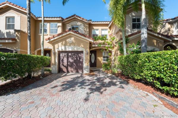 Villa Castillo, 8908 SW 109th Ave, Kendall, Florida 33176, image 2