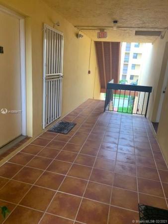 Pine Lake Village, 8883 Fontainebleau Blvd #202, Fountainebleau, Florida 33172, image 2