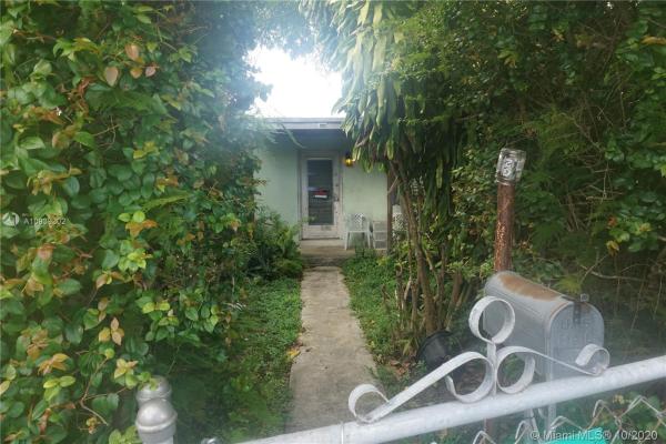 Central Heights, 3620 SW 94th Ave, Westchester, Florida 33165, image 2