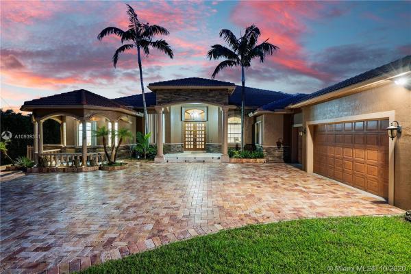 Plantation Oaks West, 871 NW 115th Ave, Plantation, Florida 33325, image 2