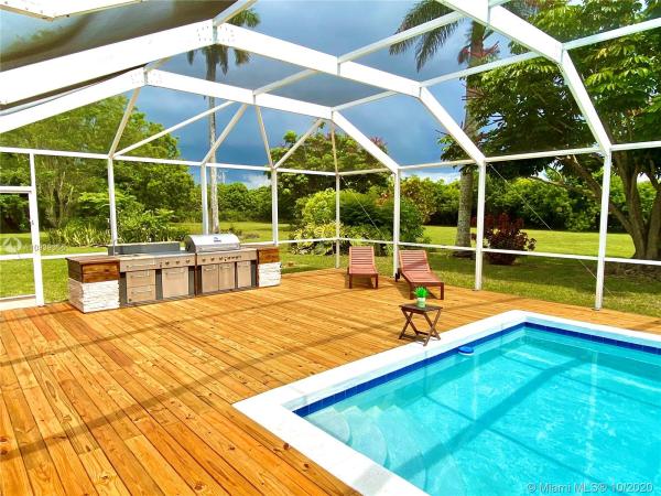 Newport, 680 NW 20th St, Homestead, Florida 33030, image 2
