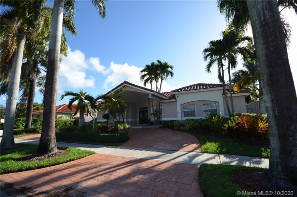 Cristinas Place, 9885 SW 119th Ct, The Crossings, Florida 33186, image 2