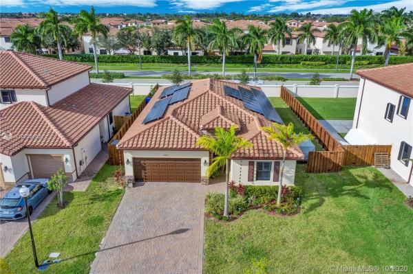 Kingman Commons, 2437 SE 1st St, Homestead, Florida 33033, image 2
