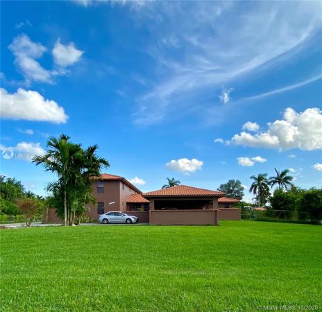 Hialeah Gardens No HOA, 10100 NW 137th St, Hialeah Gardens, Florida 33018, image 2