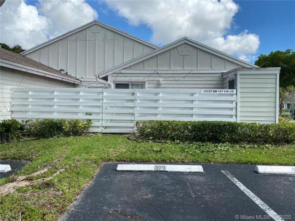 Village Homes At Country Walk, 13737 SW 147th Cir Ln #4-33, Country Walk, Florida 33186, image 2