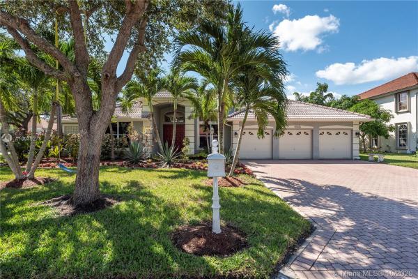 Estates Of Stirling Lake, 6361 Huron Ter, Davie, Florida 33331, image 2