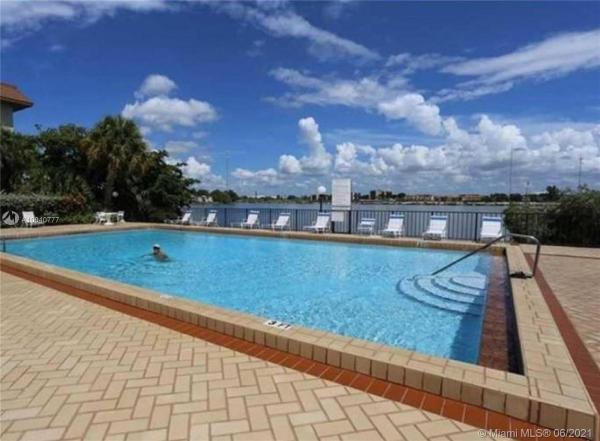 Summertree Village, 491 Ives Dairy Rd #205-5, Ives Estates, Florida 33179, image 2