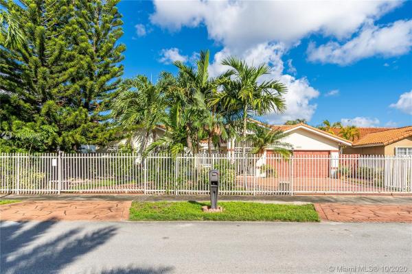 Tamiami No HOA, 2831 SW 137th Ct, Tamiami, Florida 33175, image 2