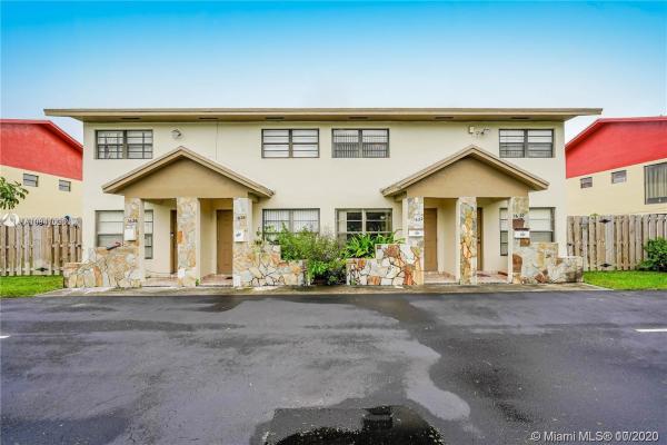 Vanderbilt Park Townhouses, 1622 NE 151st St #1622, Golden Glades, Florida 33162, image 2