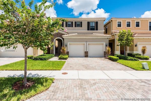 Champion Lakes, 659 NE 191st Ter, Ives Estates, Florida 33179, image 2