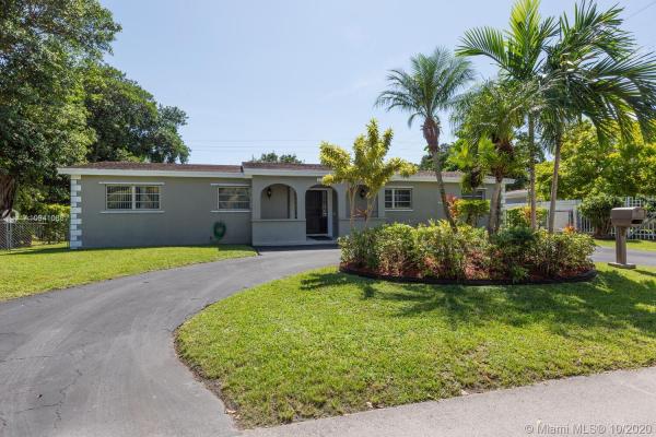 Twin Lakes Manor, 6230 SW 63rd Ter, South Miami, Florida 33143, image 2
