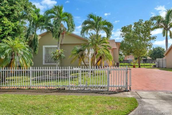 Oak Park, 21119 SW 125th Ct, Goulds, Florida 33177, image 2
