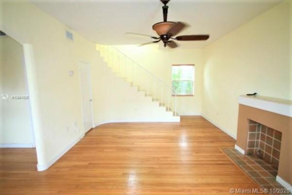 Kim Aimee, 4021 N Meridian Ave #4021, Miami Beach, Florida 33140, image 2