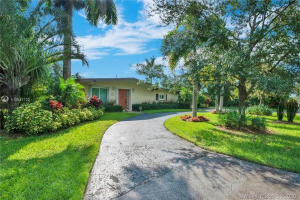 Melody Manor, 27225 SW 165th Ave, Redland, Florida 33031, image 2