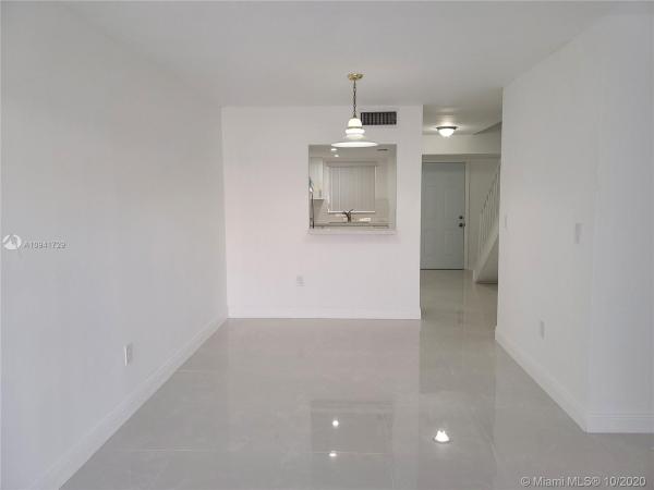 The Beach Club At Fontainebleau Park, 9367 Fontainebleau Blvd #G242, Fountainebleau, Florida 33172, image 2