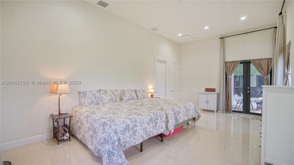 21071 SW 394th St, Unincorporated Dade County, Florida 33034, image 2