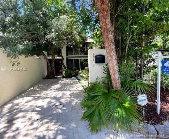 Sunset Park Lake Villas, 10417 SW 80th St, Kendall, Florida 33173, image 2