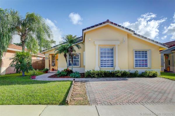 Peacocks Point, 16456 SW 99th Ln, The Hammocks, Florida 33196, image 2