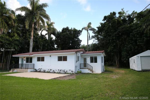 Biscayne Gardens, 420 NE 152nd St, Golden Glades, Florida 33162, image 2