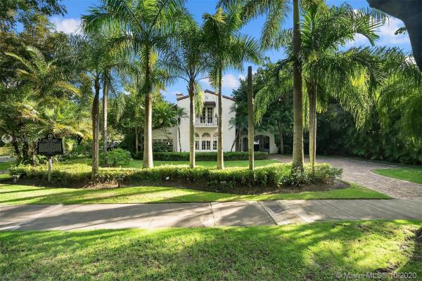 Granada, 1302 Alhambra Cir, Coral Gables, Florida 33134, image 2