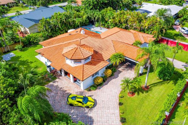 Bentz Estates, 8260 SW 184th St, Cutler Bay, Florida 33157, image 2