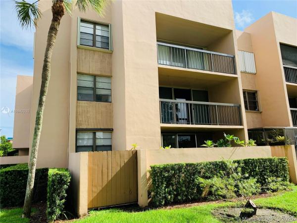 Gardens Of Kendall, 10975 SW 107th St #213, Kendall, Florida 33176, image 2