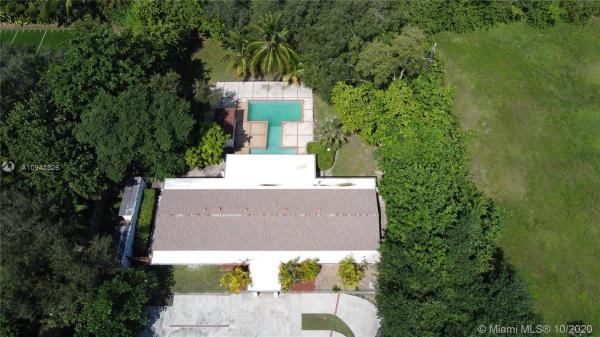 Holiday Estates, 7425 SW 122nd St, Pinecrest, Florida 33156, image 2