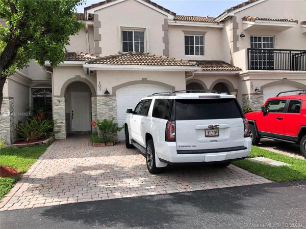 Kendall Village Townvillas, 8331 SW 124th Ave #102, Kendale Lakes, Florida 33183, image 2