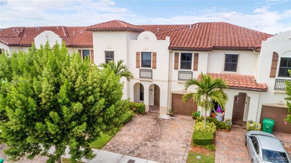 Venetian Parc, 17512 SW 153rd Ct, Richmond West, Florida 33187, image 2