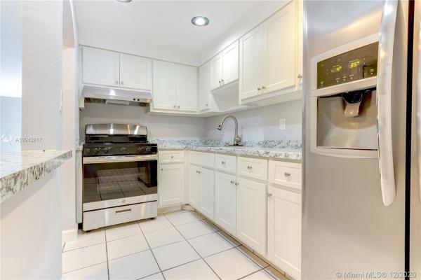 Villas Of Pinecrest, 8650 SW 67th Ave #1041, Pinecrest, Florida 33156, image 2