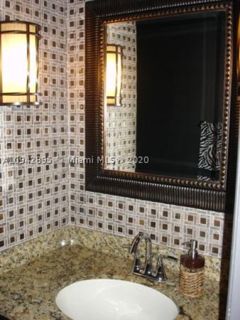 Parkview House, 1000 Michigan Ave #305, Miami Beach, Florida 33139, image 2