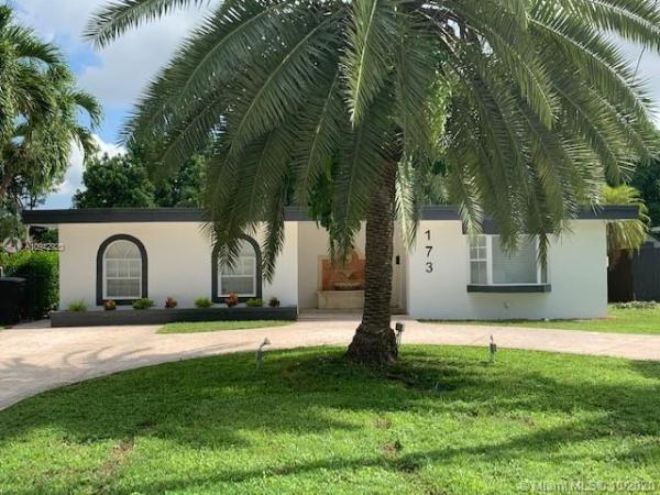 Hialeah Golf Course, 173 Cherokee St, Miami Springs, Florida 33166, image 2