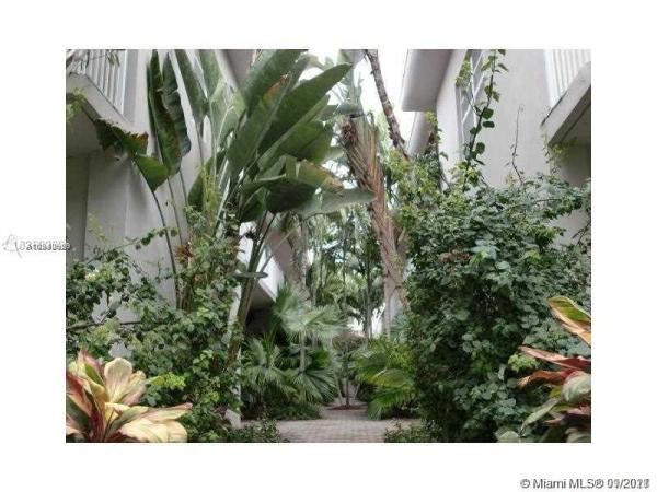 Meridian Court, 901 Meridian Ave #104, Miami Beach, Florida 33139, image 2