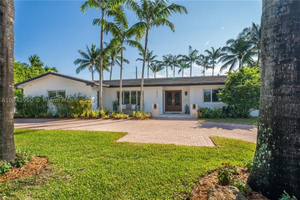 Pinebrooke Estates, 13331 SW 100th Ct, Kendall, Florida 33176, image 2