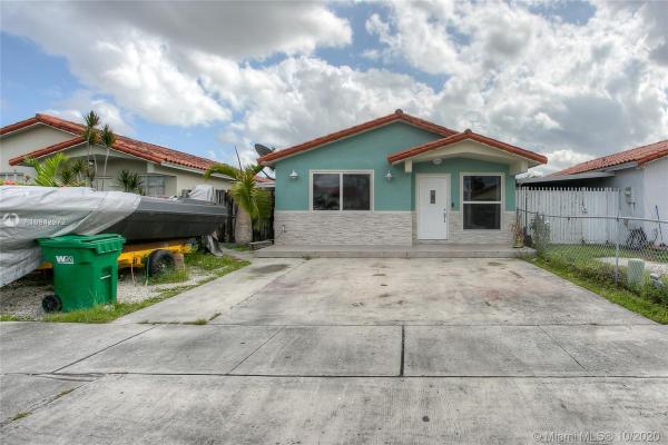 London Estates, 8822 NW 112th Ter, Hialeah Gardens, Florida 33018, image 2