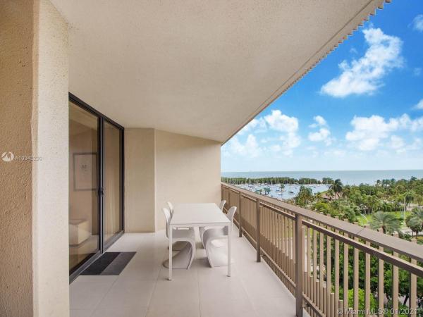 Yacht Harbour, 2901 S Bayshore Dr #8D, Miami, Florida 33133, image 2
