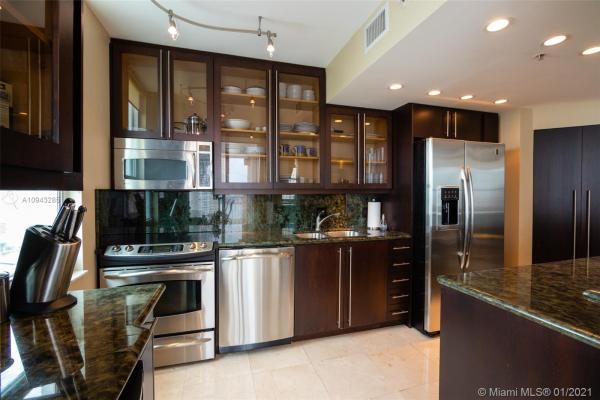 Courvoisier Courts, 701 Brickell Key Blvd #2510, Miami, Florida 33131, image 1