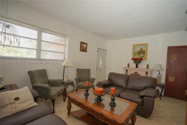 University Park No HOA, 10350 SW 28th St, University Park, Florida 33165, image 3