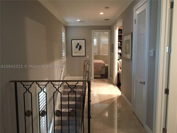 Village Of Campo Sano, 1143 Campo Sano Ave #4, Coral Gables, Florida 33146, image 2