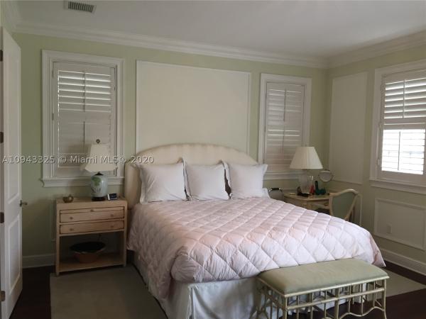 Village Of Campo Sano, 1143 Campo Sano Ave #4, Coral Gables, Florida 33146, image 3