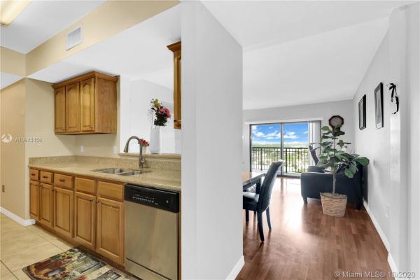 Keystone Park, 4242 NW 2nd St #1011, Miami, Florida 33126, image 2