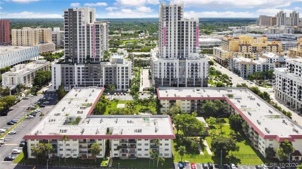 Granada Dadeland, 8107 SW 72nd Ave #419E, Glenvar Heights, Florida 33143, image 2
