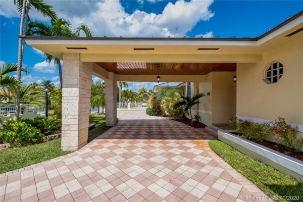 Villas Del Rey, 241 NW 120th Ave, Tamiami, Florida 33182, image 2
