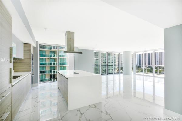 Parque Towers, 300 Sunny Isles Blvd #4-1402, Sunny Isles Beach, Florida 33160, image 2