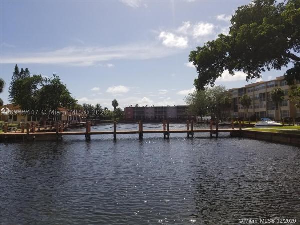 Watergate, 2751 Taft St #206, Hollywood, Florida 33020, image 1