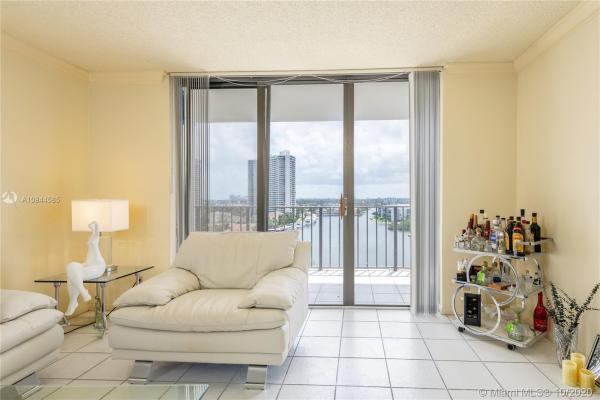 The Clipper At Biscayne Cove, 18151 NE 31st Ct #1215, Aventura, Florida 33160, image 2