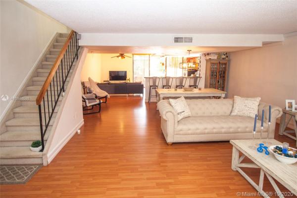 Golfwood, 20632 NE 7th Ct 0, Ives Estates, Florida 33179, image 2