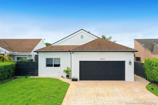 Lakes Of Avalon, 18834 NW 80th Ct, Hialeah, Florida 33015, image 2